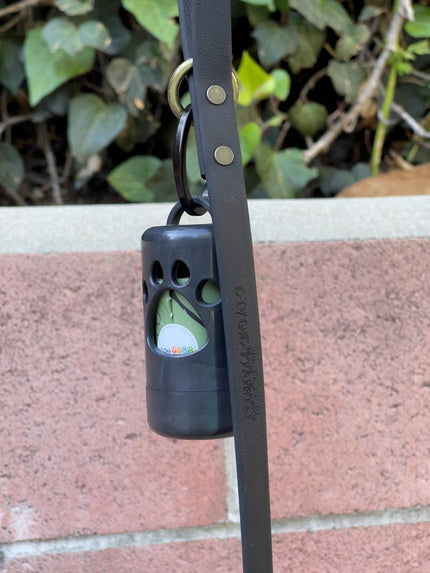 Giving Paws Compostable Poop Bag Dispenser: Black
