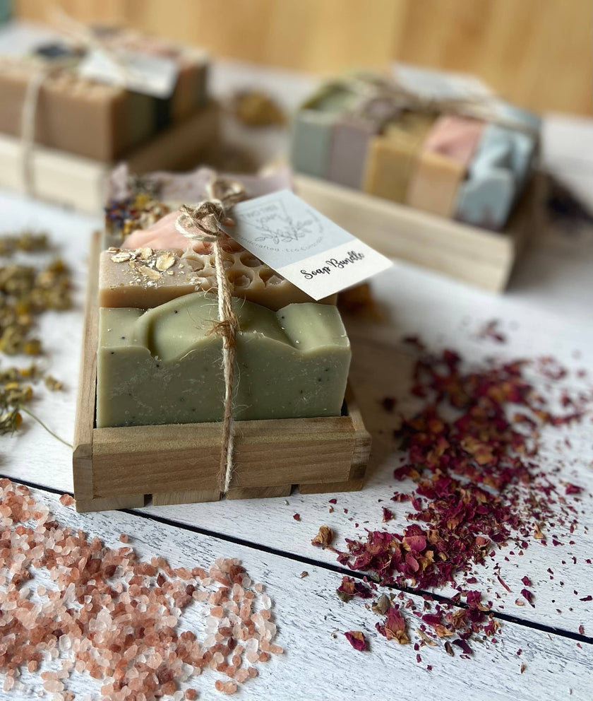 Natural wood gift tray: Red Adler