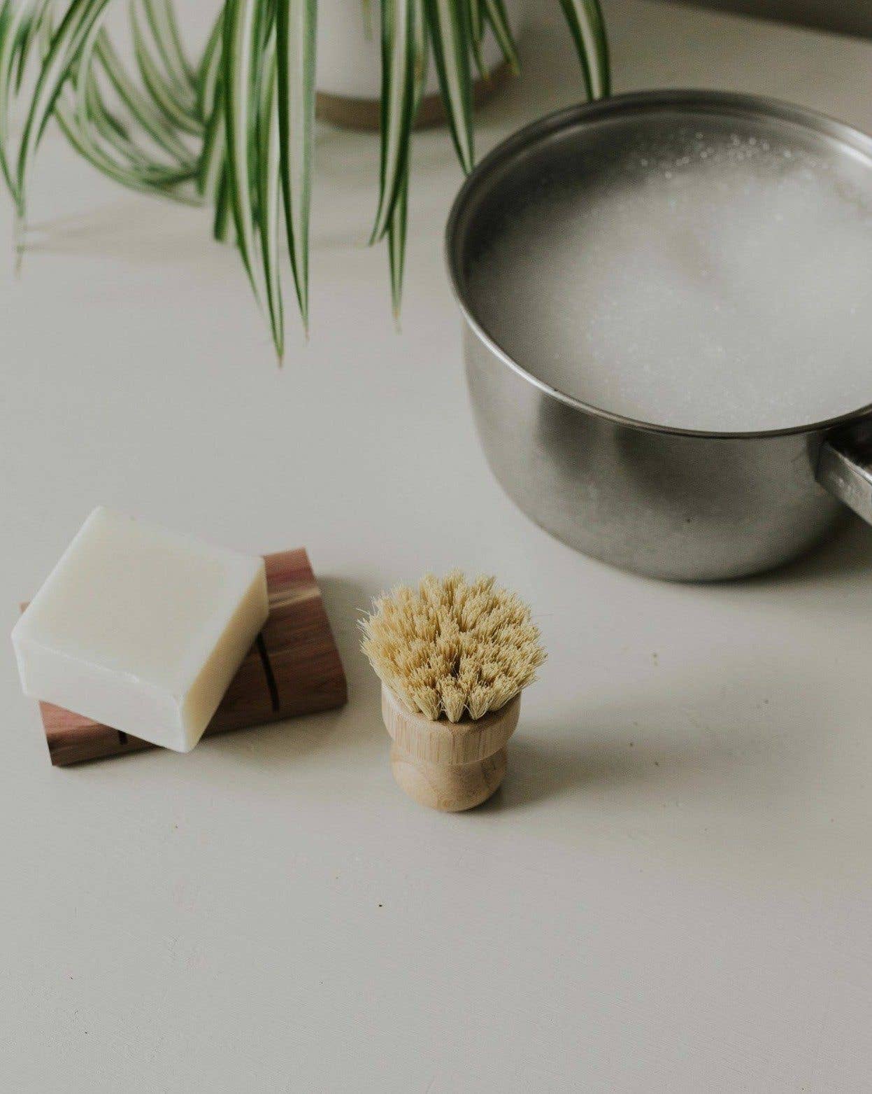Bamboo Pot Brush with Sisal Bristles